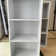 白カラーボックス2つ　ニトリ製の画像
