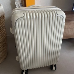 キャリーケース スーツケース