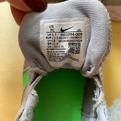 キッズNIKEスニーカー13cmの画像
