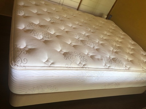 定価30万円！シモンズ★ワイドダブルマットレス★ダブルクッション