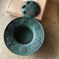 鋳物の灰皿の画像