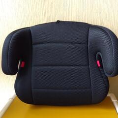 車用の子供のチャイルドシートの画像