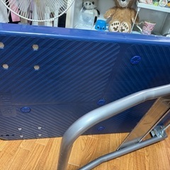 折りたたみ荷台
