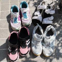 adidas、ニューバランスなど