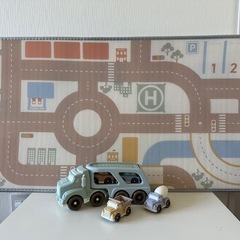 【SALE】3COINS 遊べるマット＆カーキャリアセット