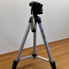 三脚

