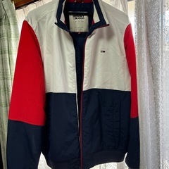 TOMMY HILFIGERトミーフィルフィガー　ジャンパー