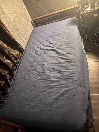 半年間使用ベッドフレーム、高級マットレス