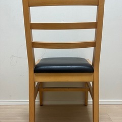 椅子4脚の画像
