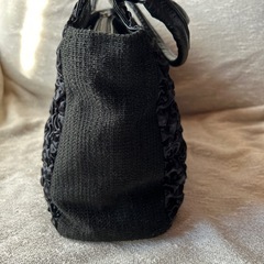 ハンドバッグ　黒　薔薇　軽量の画像