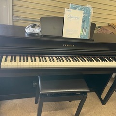 中古美品YAMAHA  CLP-735R 20年製　高低調整可能椅子付きの画像