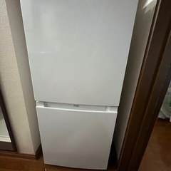 【美品】【2023年製】ハイアール冷凍冷蔵庫 ホワイト [2ドア /右開きタイプ /121L]の画像