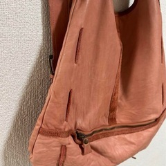 レザーリュックの画像