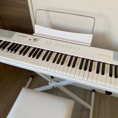 電子ピアノ　5点セットの画像