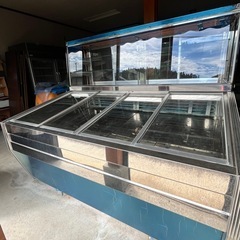 冷蔵の陳列(鮮魚)の画像
