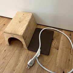 小動物用ヒーターと跳び箱ハウス