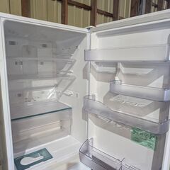 三菱冷蔵庫　MR-CU37J-W の画像