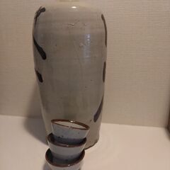 一升瓶　日本酒　酒蔵　とっくり　徳利の画像