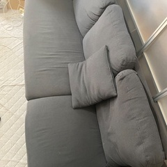 【9月30日午前、10月1日(午前)に取りに来てくれる方】ソファー　の画像