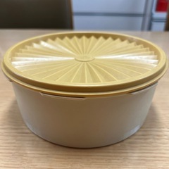 タッパーウエア直径20㎝の画像