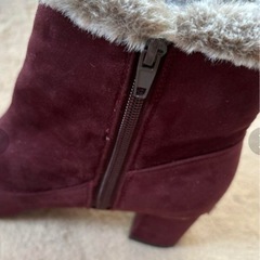 あしながおじさん　クロスロード　ファー付きショートブーツ新品の画像