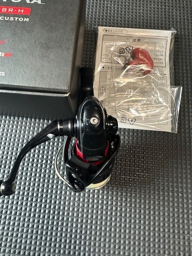 VENTURA 25D8R-H スピニングリール