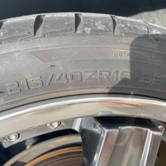 215/40R18の画像