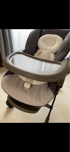 コンビ　電動ハイローチェア