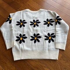 レディース　ニット　セーターの画像