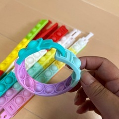 プッシュポップのブレスレット(何かと一緒で無料)の画像