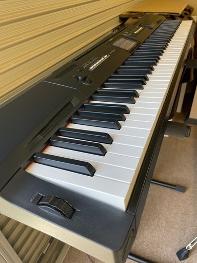 CASIO PX-360M Privia 電子ピアノ、ステージやスタジオで真価を発揮する多彩な機能、タッチパネル付きカラー液晶搭載。