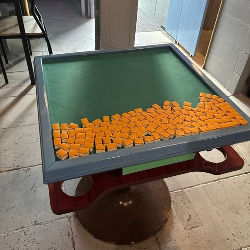 雀卓手動販売します。