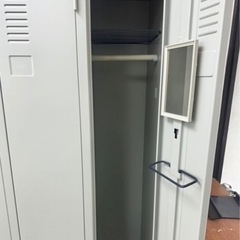 オフィス家具　ロッカー　鍵付きの画像