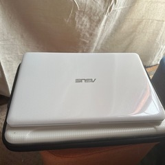 ASUS ノートPC ジャンク扱いの画像