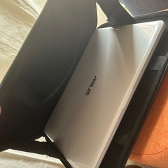 ASUS ノートPC ジャンク扱いの画像