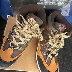 子供　KIDS 登山靴　21センチの画像