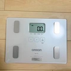 OMRON 体重計 HBF-912