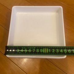 お皿の画像