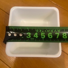 お皿の画像