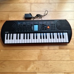 カシオ　　小型電子ピアノ