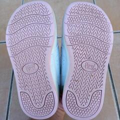 【最終値下げ】子供用 バンズ 靴の画像