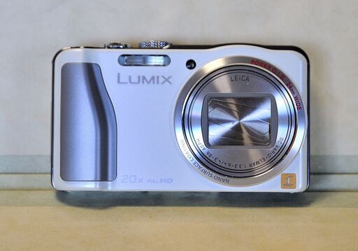 【ジャンク】Panasonic LUMIX DMC-TZ30 充電器・バッテリー2個・充電コード5点セット