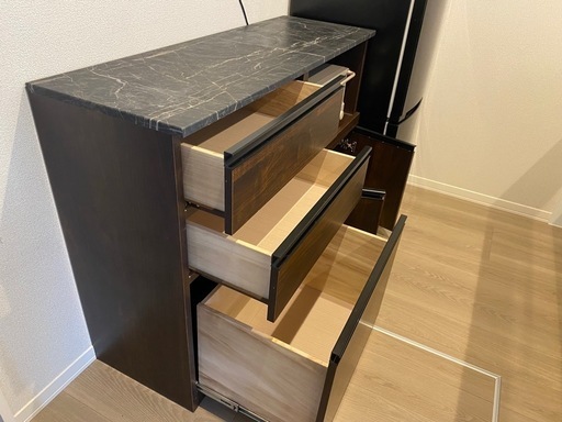 キッチンキャビネット