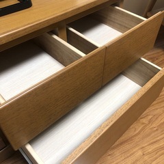 テレビボードの画像