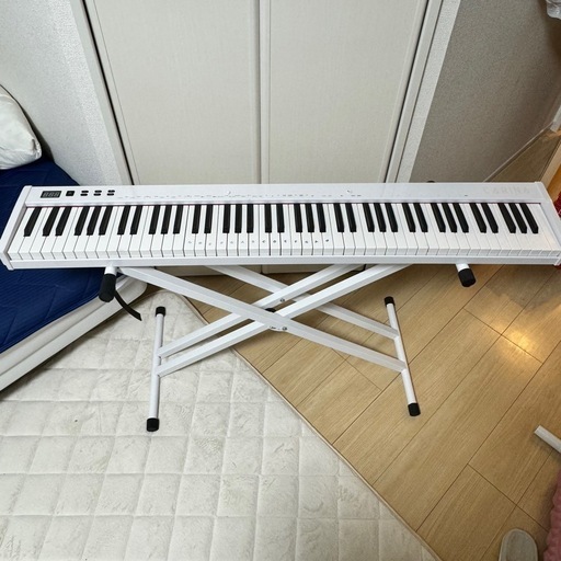 【最新モデル】電子ピアノ 88鍵盤 スタンド  充電可能 日本語操作ボタン 軽量 キーボード コードレス スリム 軽い