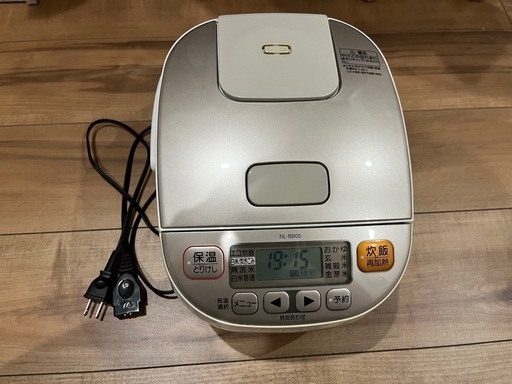 炊飯器 ３合炊き　ZOJIRUSHI NL-BB05