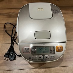 炊飯器 ３合炊き　ZOJIRUSHI NL-BB05