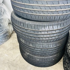  値下げしました タイヤ4本セット 215/60R16