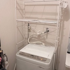 ラック　洗濯機はありません。の画像