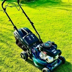 
エンジン芝刈機の画像